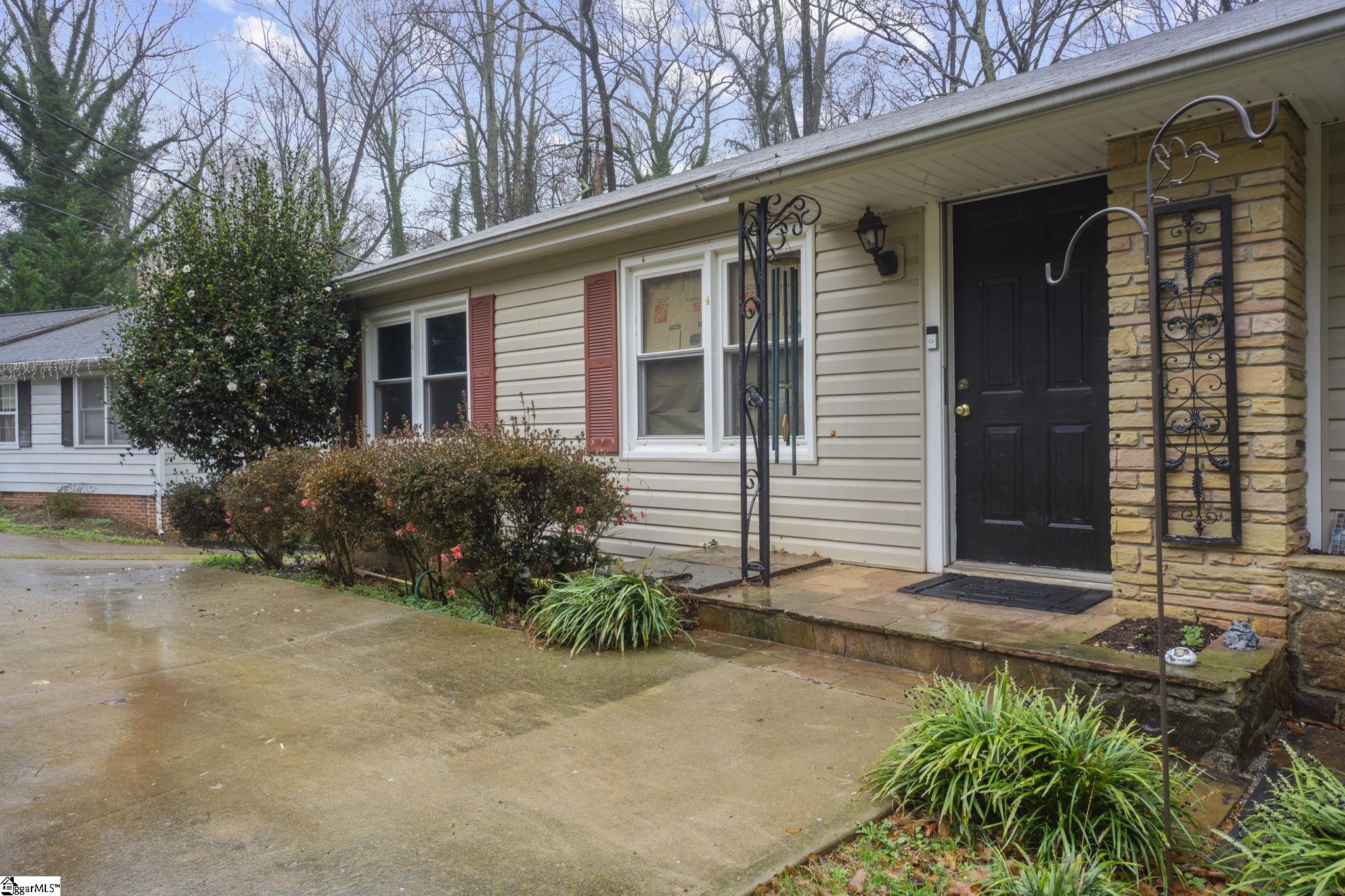 317 Chick Springs Road Greenville, SC 29609 - Photo 2 of 25 Gallery Image 2