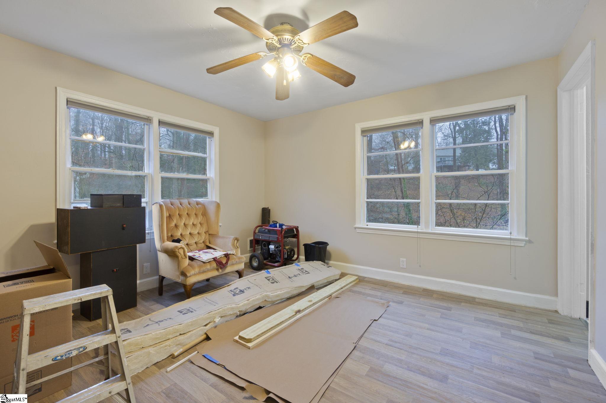 317 Chick Springs Road Greenville, SC 29609 - Photo 10 of 25 Gallery Image 10