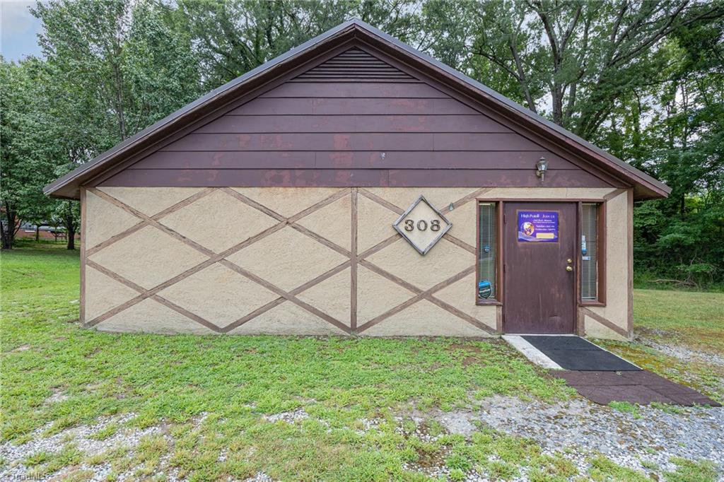 306 Avery Avenue High Point, NC 27265 - Photo 18 of 36