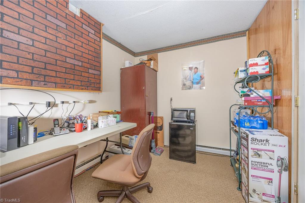 306 Avery Avenue High Point, NC 27265 - Photo 29 of 36