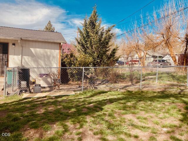 925 Fulton Street Klamath Falls, OR 97601 - Photo 29 of 32