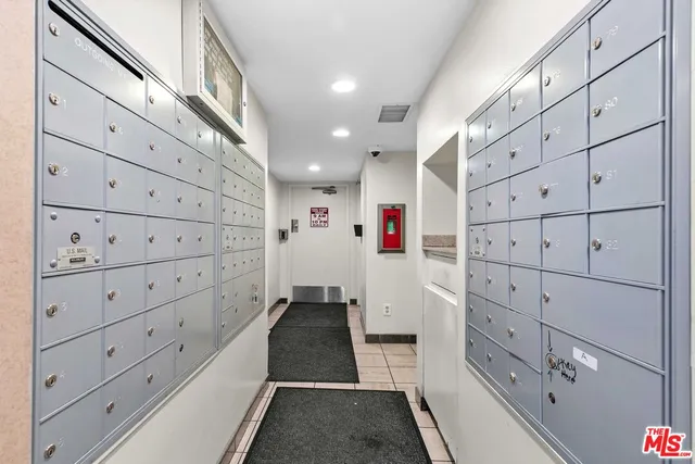 $454,000 | 19009 Sherman Way, Unit 22, Reseda, CA 91335