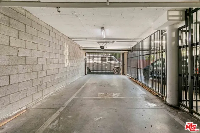 $454,000 | 19009 Sherman Way, Unit 22, Reseda, CA 91335