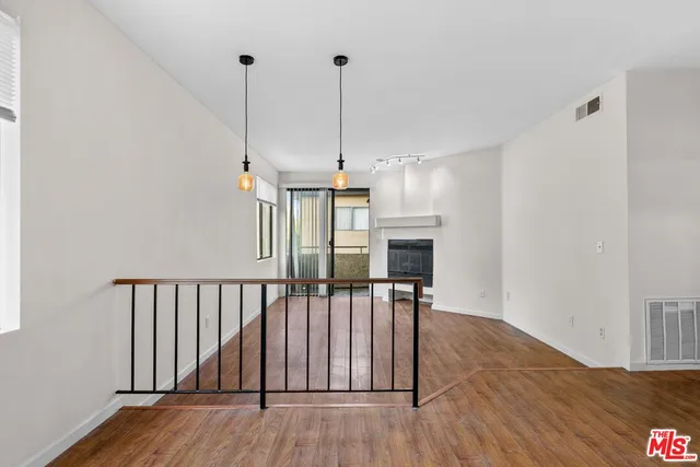 $454,000 | 19009 Sherman Way, Unit 22, Reseda, CA 91335