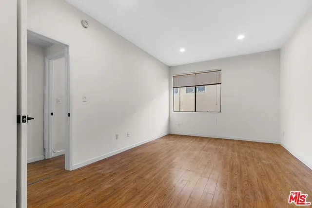 $454,000 | 19009 Sherman Way, Unit 22, Reseda, CA 91335