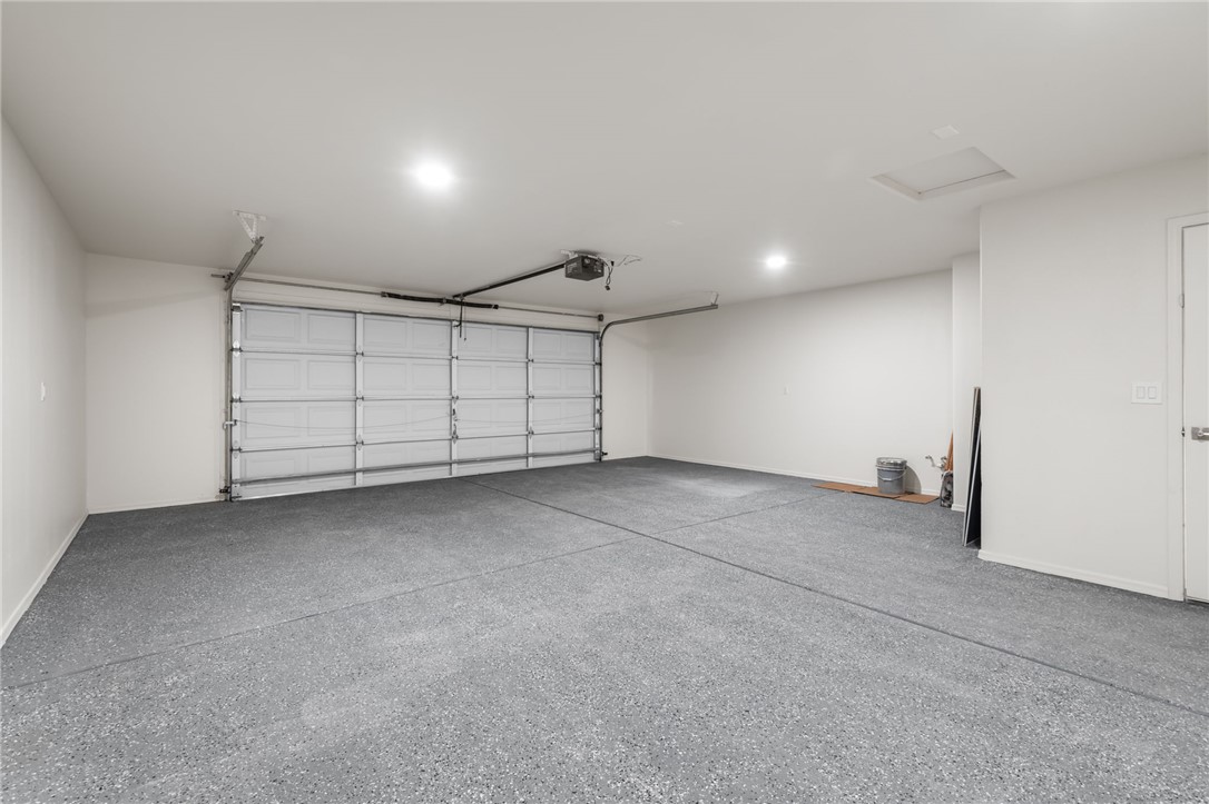 3731 Bagdad Road Golden Valley, AZ 86413 - Photo 30 of 39 Garage