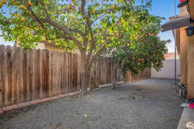 $450,000 | 9286 North Archie Avenue, Fresno, CA 93720