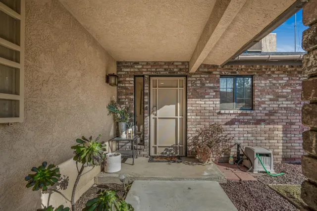 $450,000 | 9286 North Archie Avenue, Fresno, CA 93720