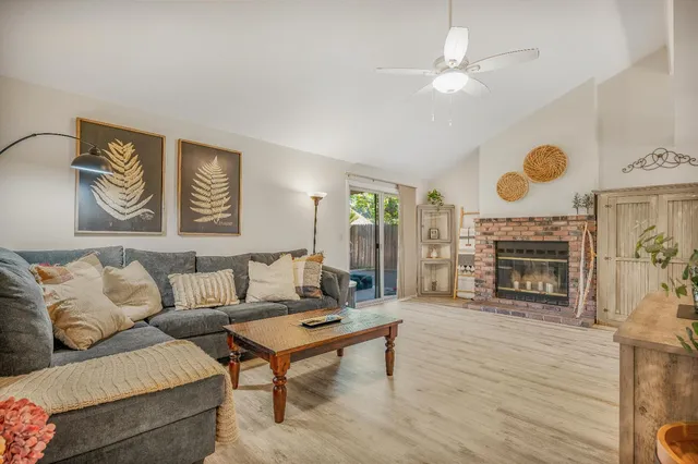 $450,000 | 9286 North Archie Avenue, Fresno, CA 93720