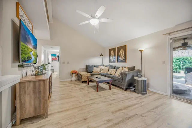 $450,000 | 9286 North Archie Avenue, Fresno, CA 93720