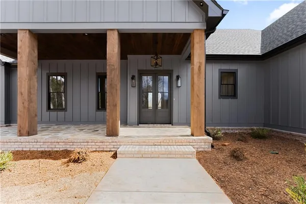 $995,000 | 3255 Tanners Mill Road, Gainesville, GA 30507