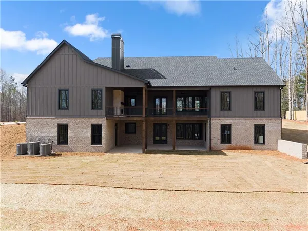 $995,000 | 3255 Tanners Mill Road, Gainesville, GA 30507