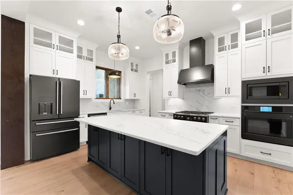 $995,000 | 3255 Tanners Mill Road, Gainesville, GA 30507