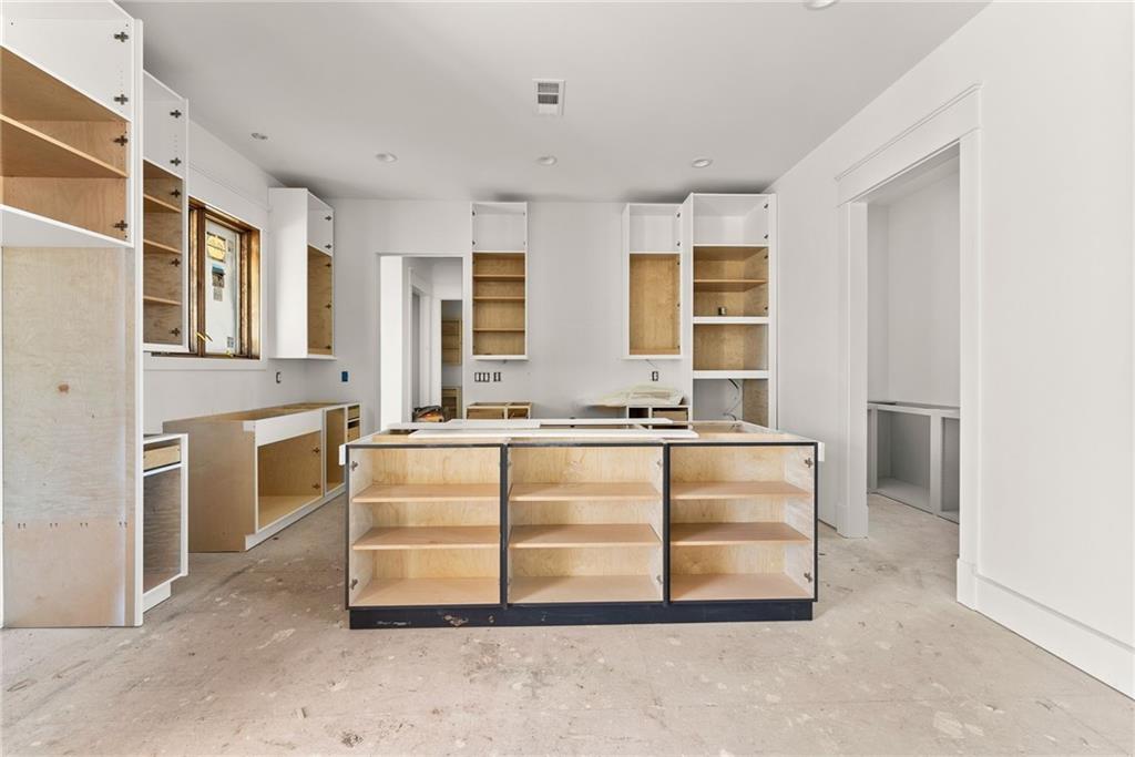 3255 Tanners Mill Road Gainesville, GA 30507 - Photo 4 of 50