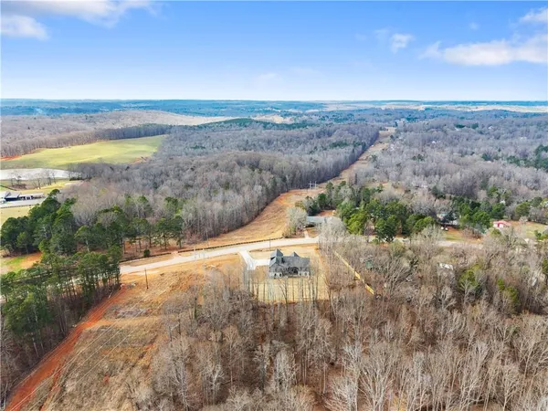 $995,000 | 3255 Tanners Mill Road, Gainesville, GA 30507