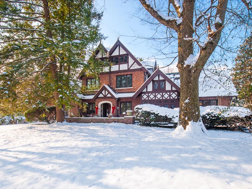 1021 Van Buskirk Road Anderson, IN 46011 - Photo 1 of 56 Gallery Image 1