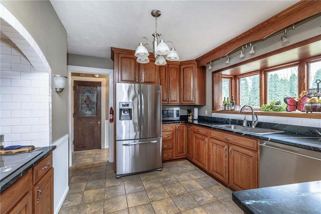1021 Van Buskirk Road Anderson, IN 46011 - Photo 17 of 56 Gallery Image 17