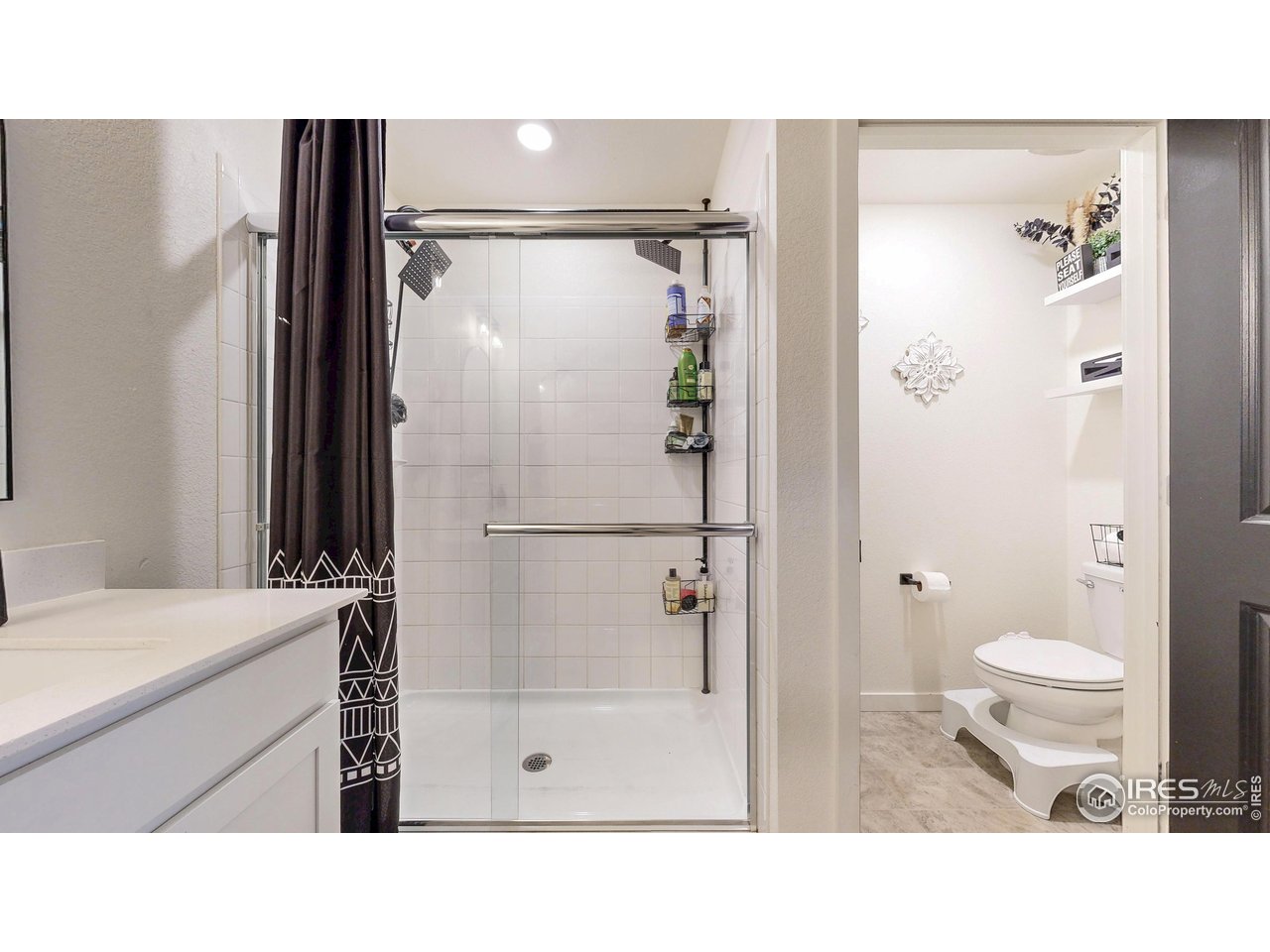 4403 Garnet Way Longmont, CO 80504 - Photo 4 of 20 Master bath