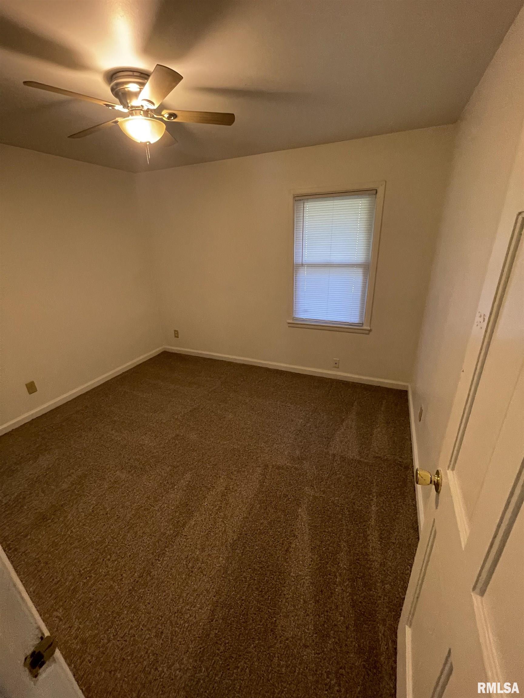 1832 Greentree Road Springfield, IL 62703 - Photo 7 of 10