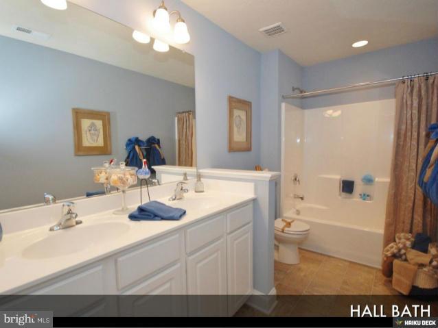 6729 Ridgecrest Road New Market, MD 21774 - Photo 16 of 17 Hall bath
