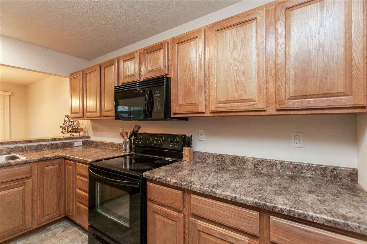 3553 Stoney Point Road Southwest Cedar Rapids, IA 52404 - Photo 11 of 33 Gallery Image 11