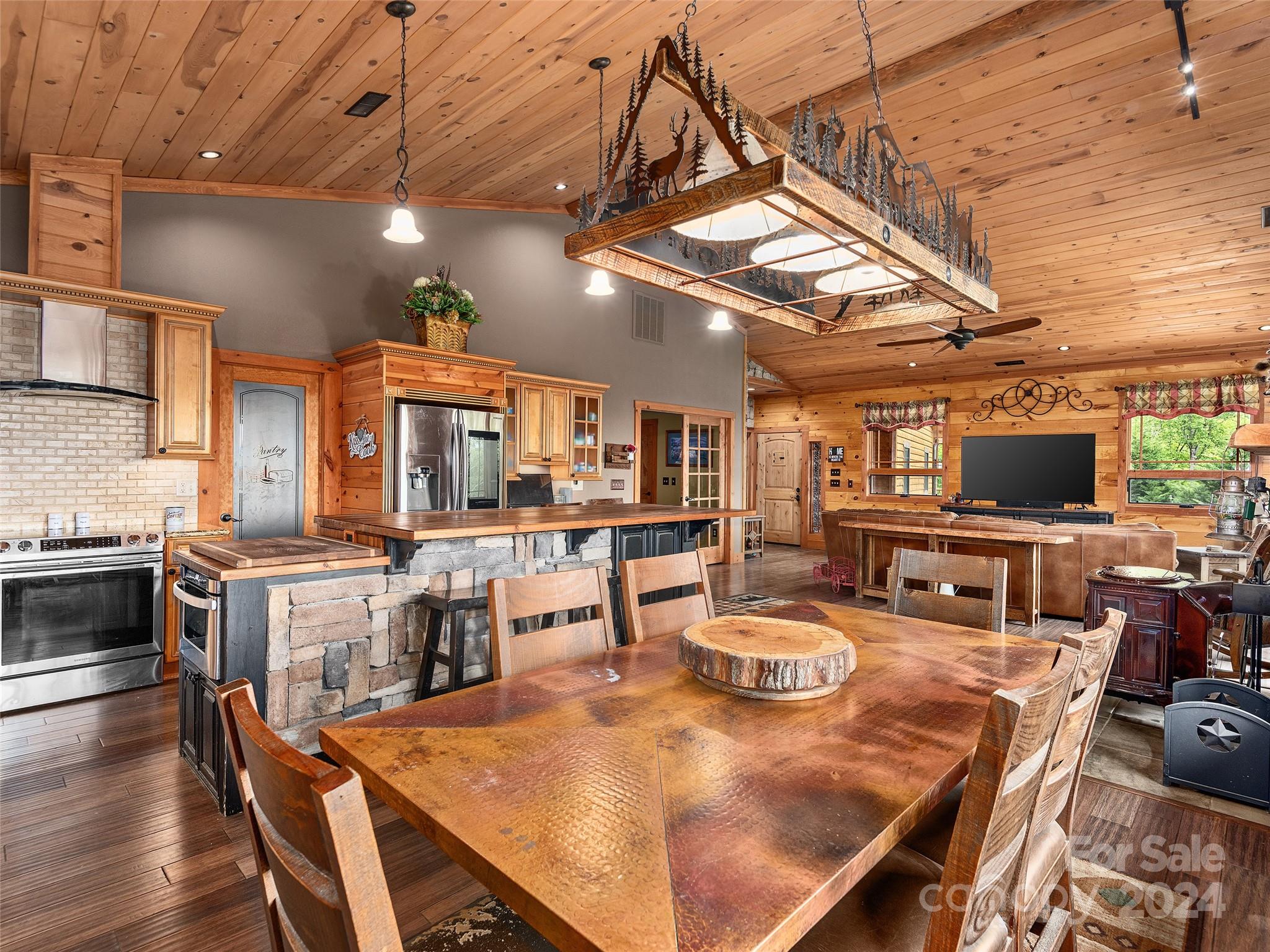 178 Ladderback Ridge Waynesville, NC 28785 - Photo 11 of 48 Gallery Image 11