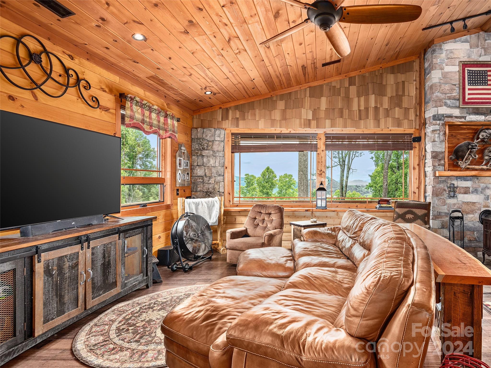 178 Ladderback Ridge Waynesville, NC 28785 - Photo 18 of 48 Gallery Image 18