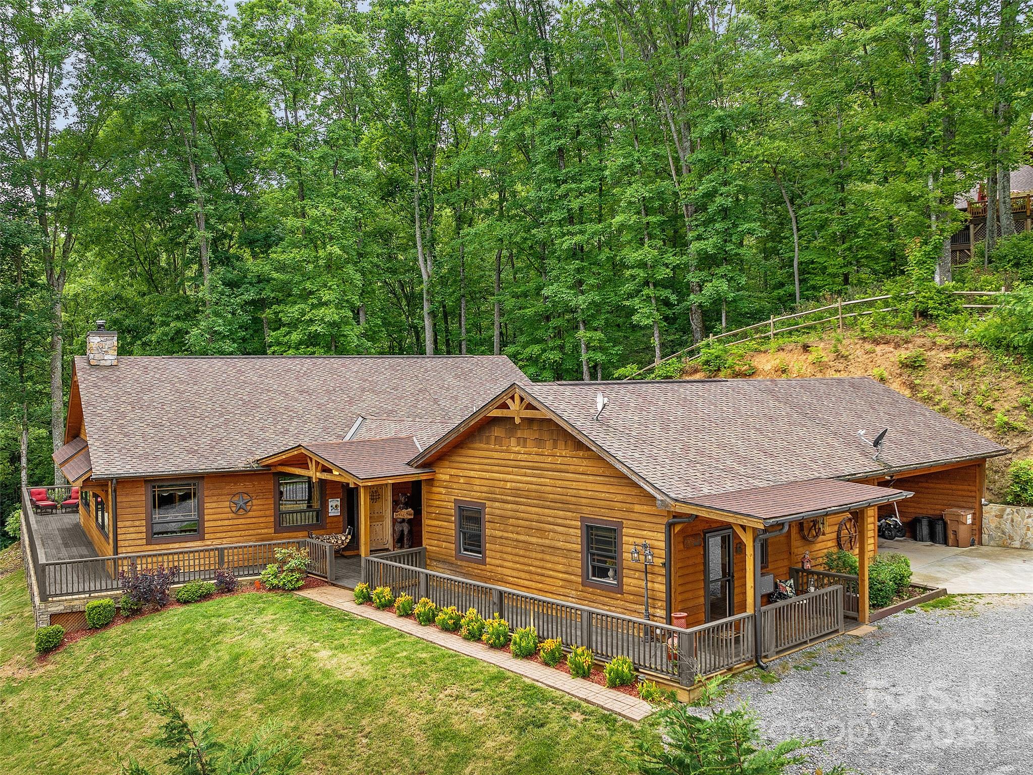 178 Ladderback Ridge Waynesville, NC 28785 - Photo 5 of 48 Gallery Image 5