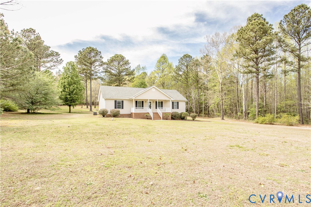 19924 Log Road Carson, VA 23830 - Photo 3 of 33