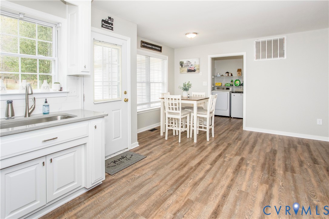 19924 Log Road Carson, VA 23830 - Photo 10 of 33