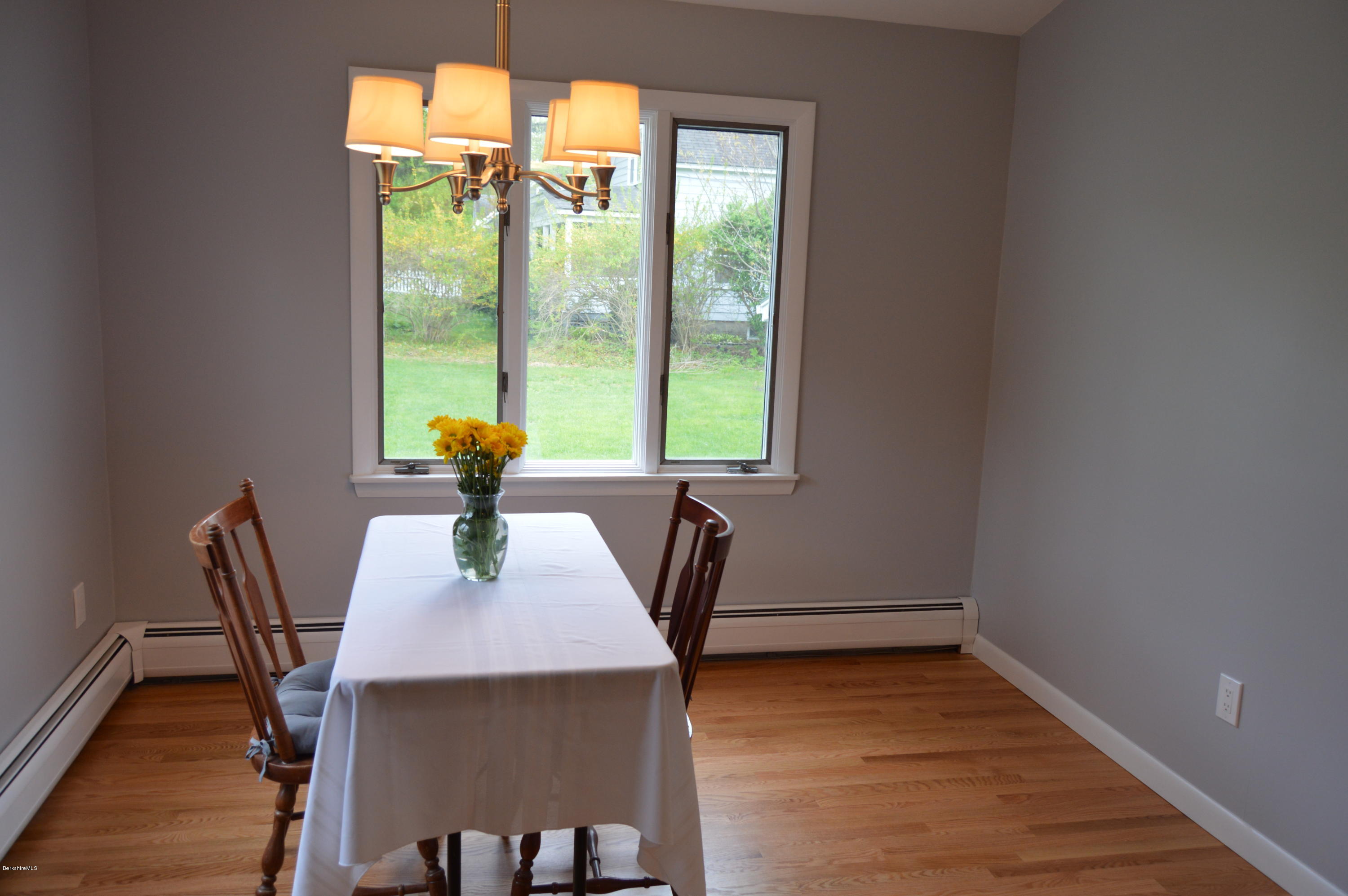 263 Sand Springs Road Williamstown, MA 01267 - Photo 11 of 33 2017-05-07 21.11.45