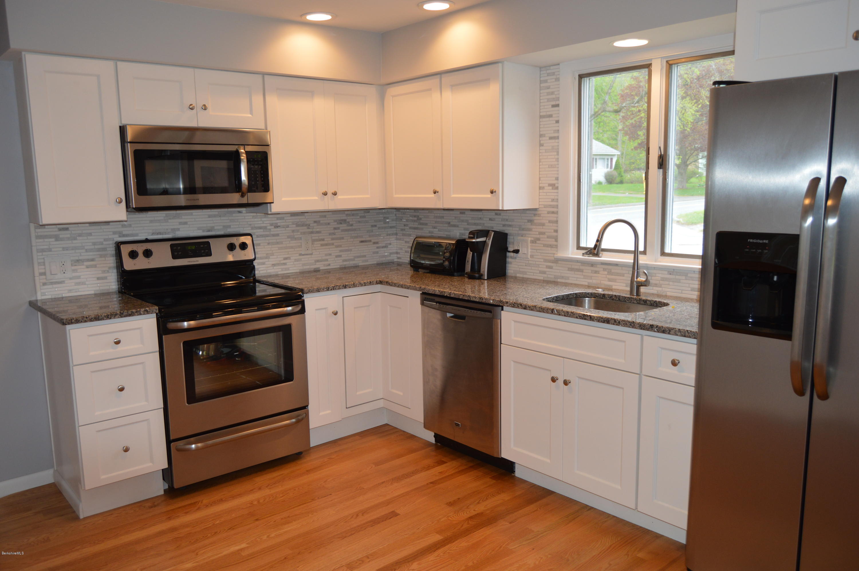 263 Sand Springs Road Williamstown, MA 01267 - Photo 13 of 33 2017-05-07 21.11.21