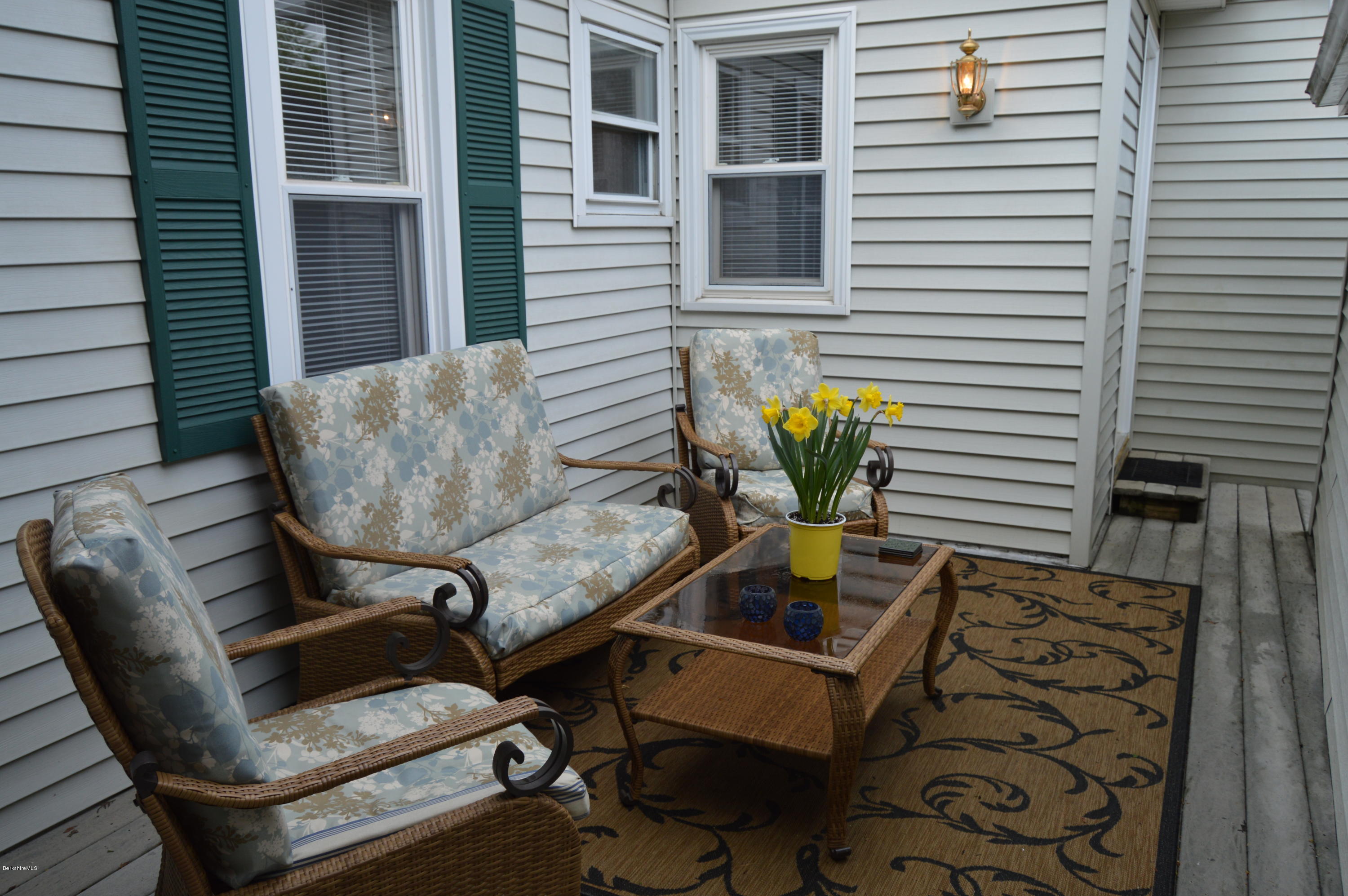 263 Sand Springs Road Williamstown, MA 01267 - Photo 8 of 33 2017-05-07 21.09.38