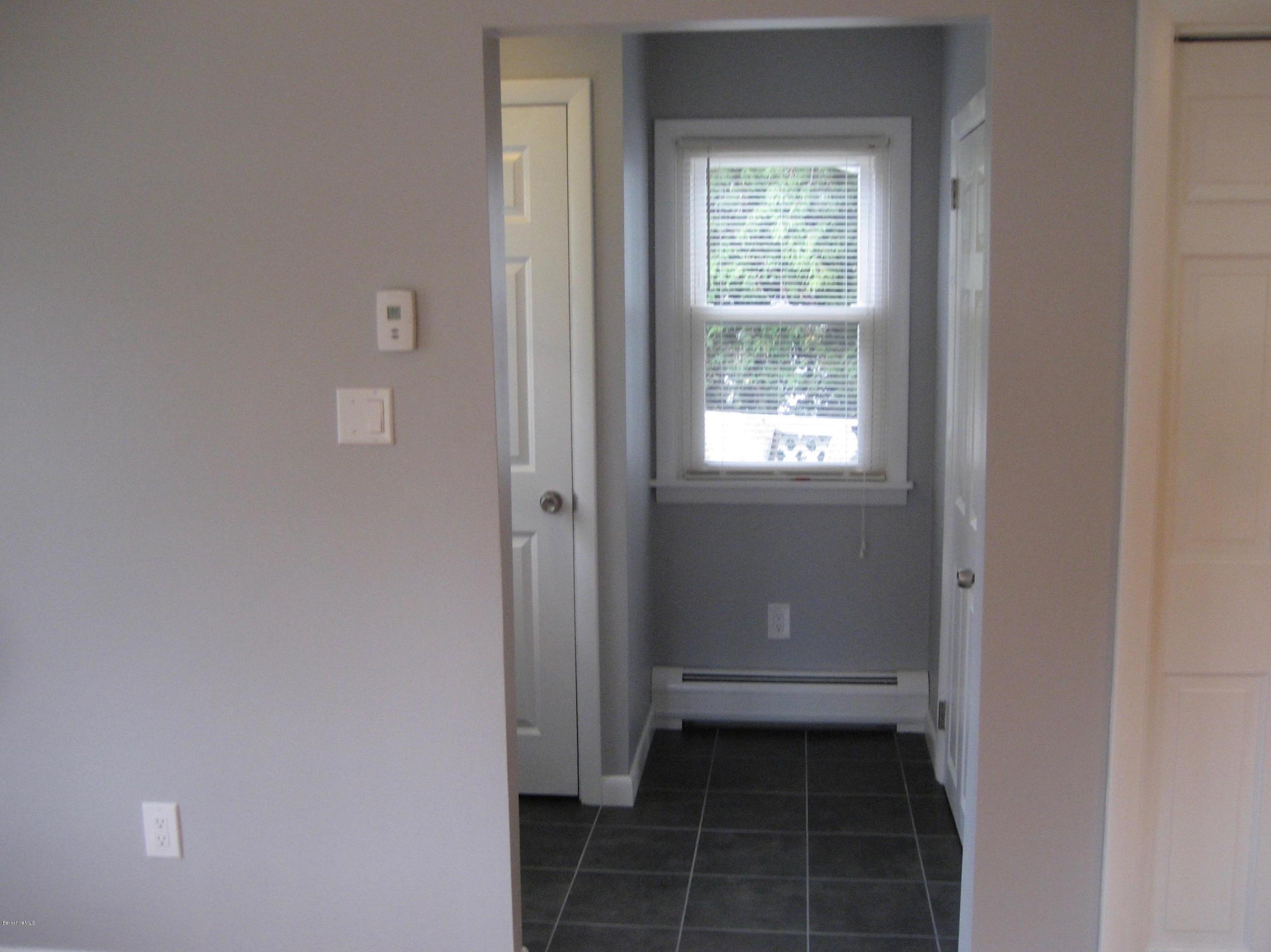 263 Sand Springs Road Williamstown, MA 01267 - Photo 9 of 33 tilefloorfoyerrogeraugust2