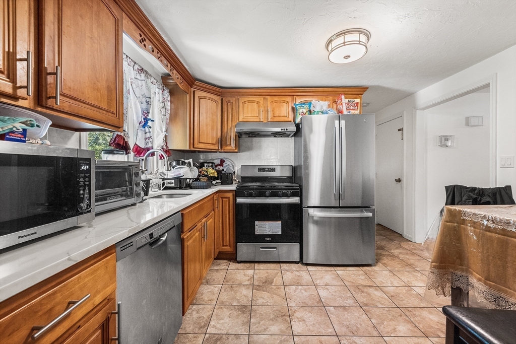 14-16 Julian Road Randolph, MA 02368 - Photo 18 of 39