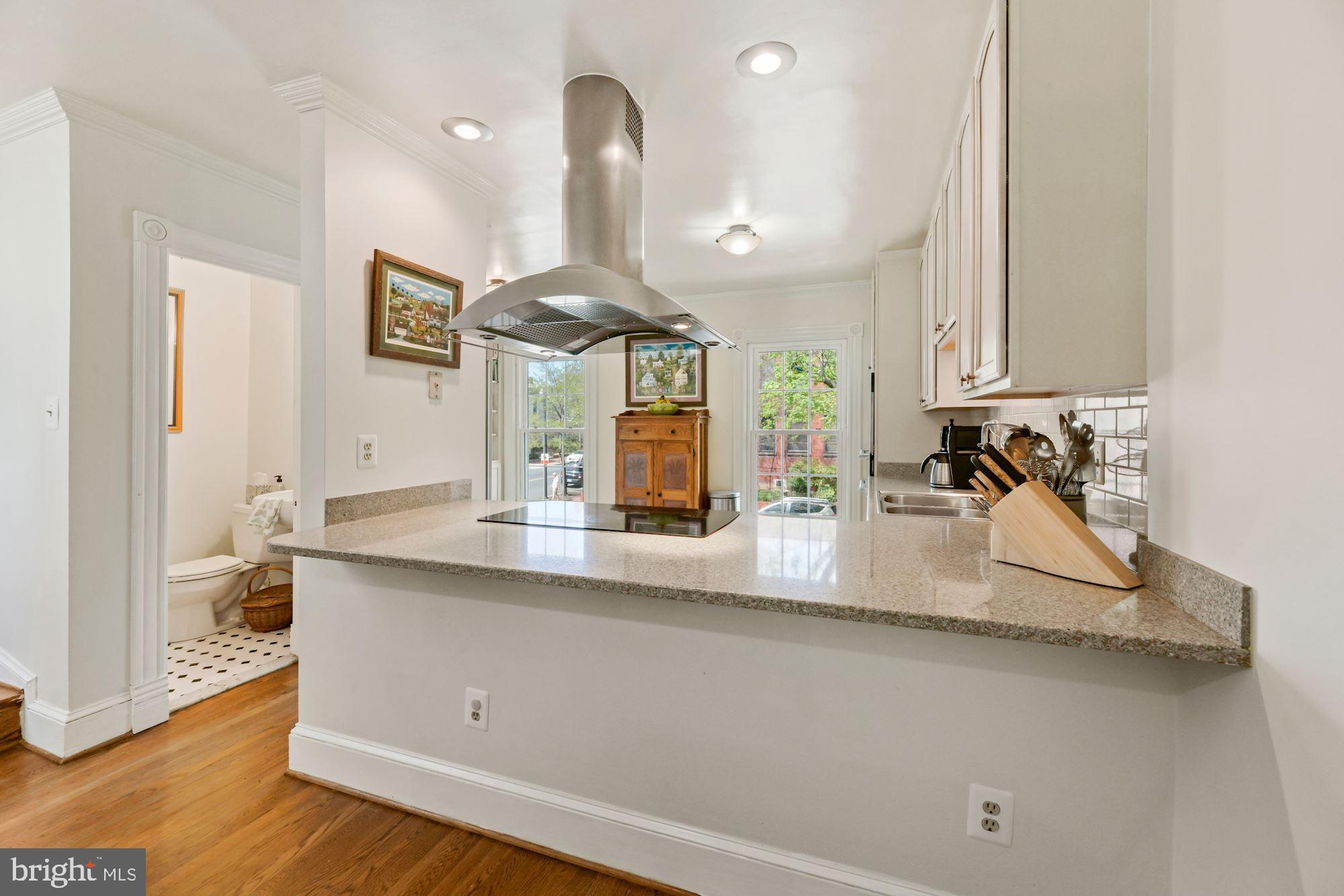 803 C Street Southeast Washington, DC 20003 - Photo 14 of 31