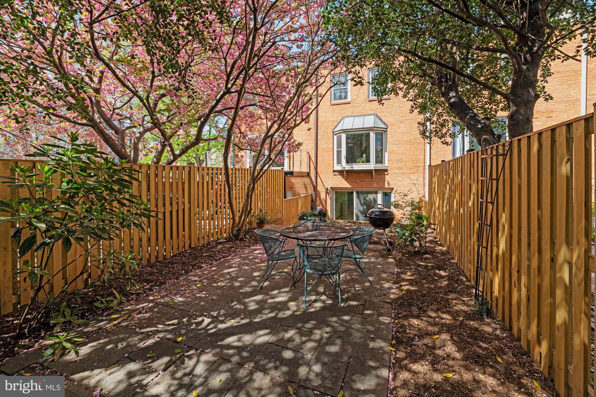 803 C Street Southeast Washington, DC 20003 - Photo 27 of 31