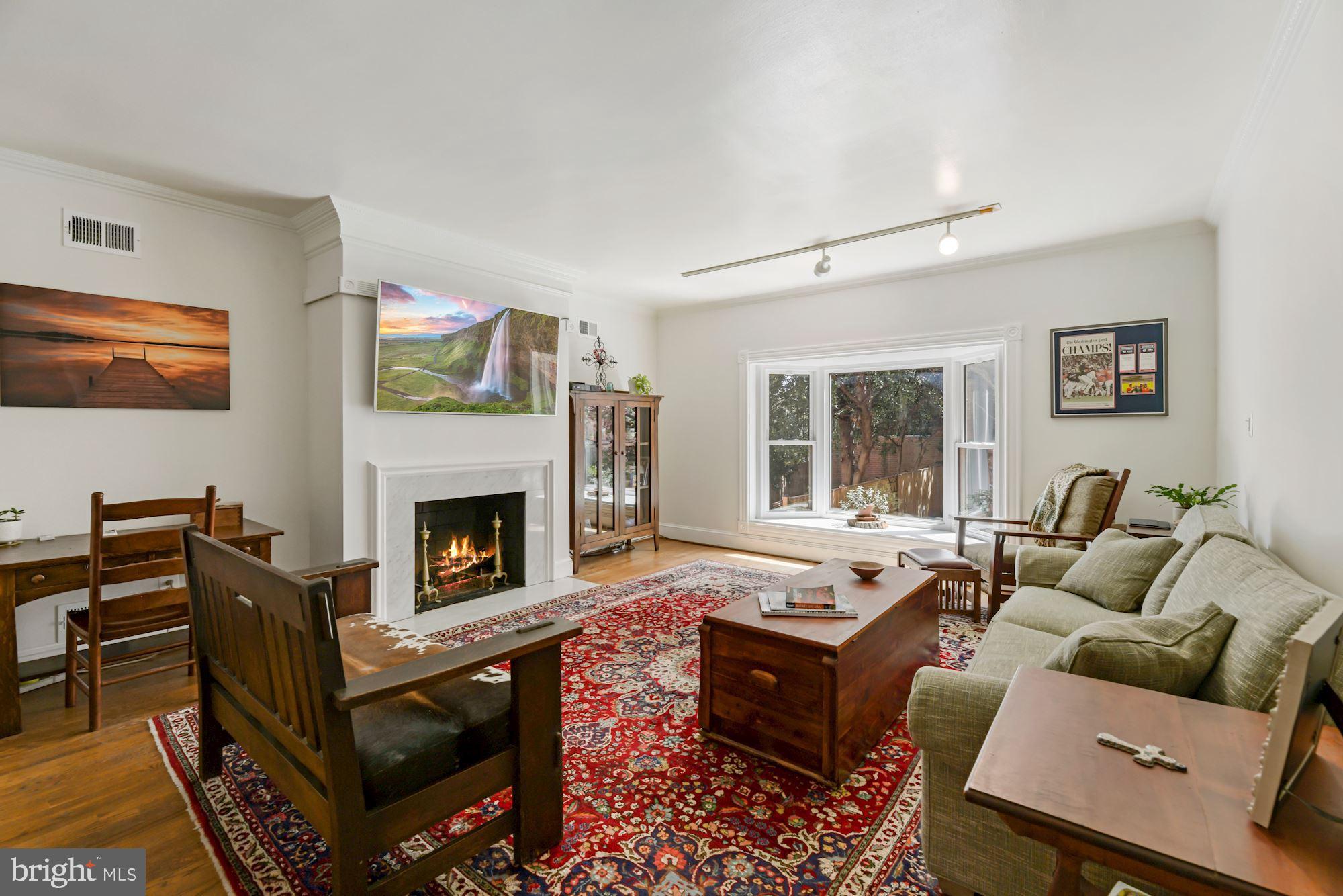 803 C Street Southeast Washington, DC 20003 - Photo 9 of 31