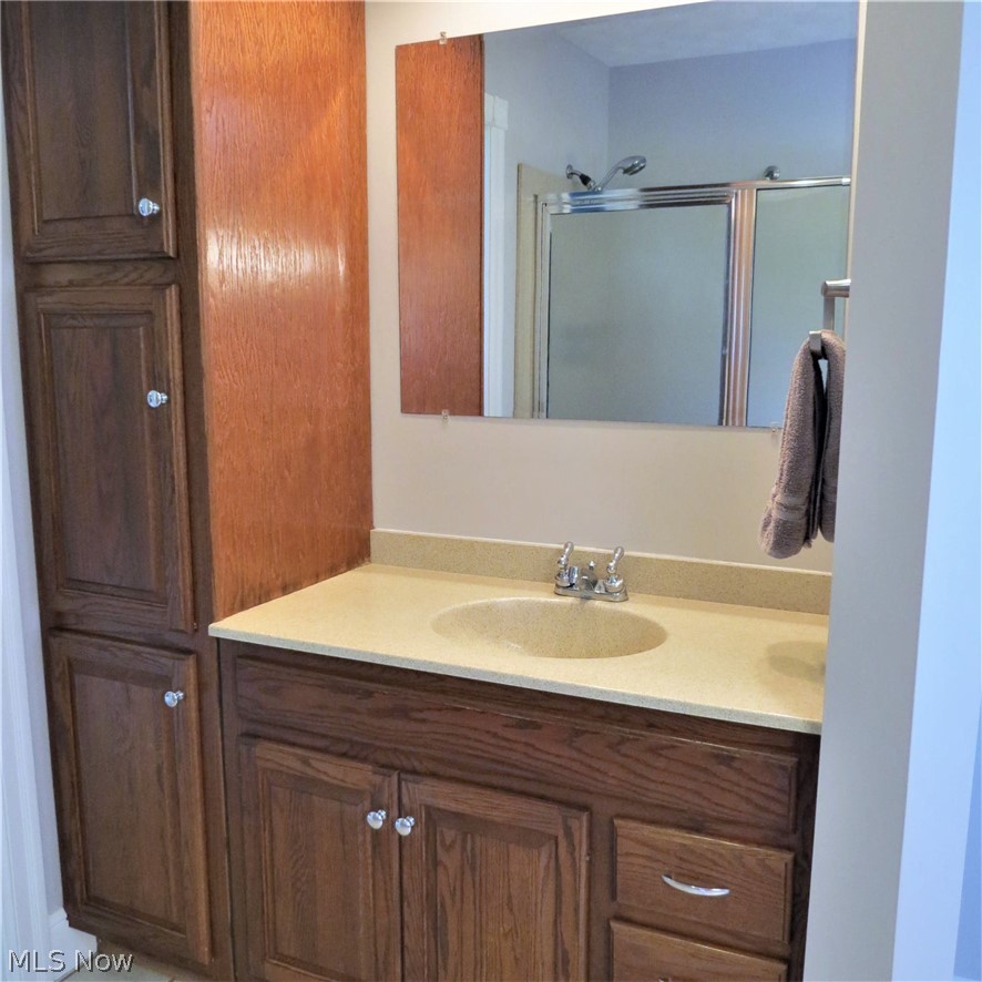 4998 Ridge Road Cortland, OH 44410 - Photo 18 of 35 Gallery Image 18