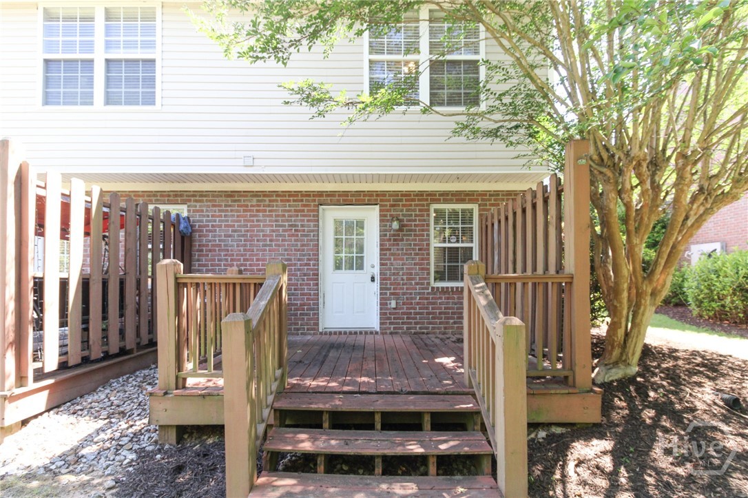 240 Cleveland Road, Unit 440 Athens, GA 30622 - Photo 17 of 21 Deck