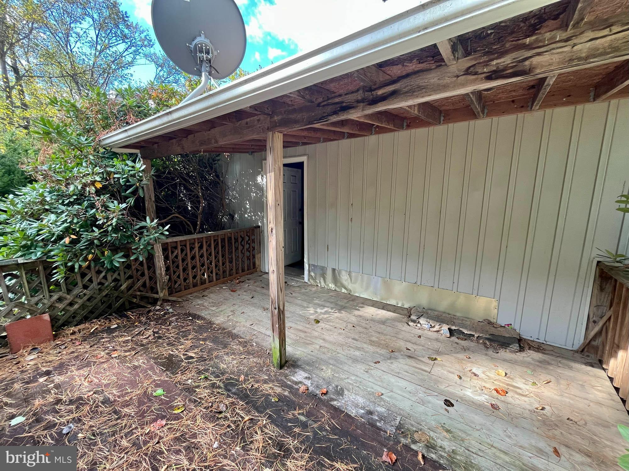 4992 Millers Station Road Hampstead, MD 21074 - Photo 20 of 24 a backyard of a house