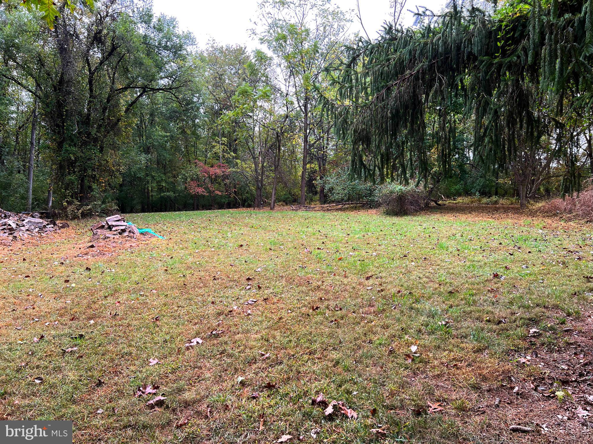 4992 Millers Station Road Hampstead, MD 21074 - Photo 5 of 24 a view of yellow and white house