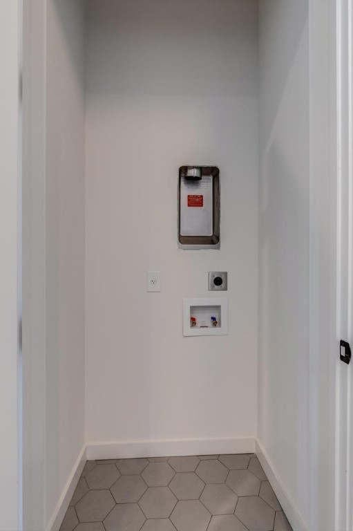 800 Embassy Drive, Unit 233 Austin, TX 78702 - Photo 12 of 40 a view of a hallway