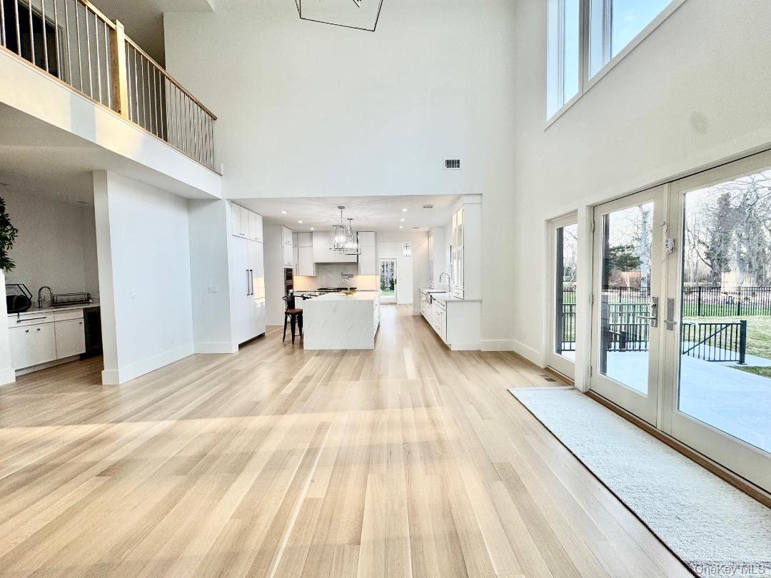 69 Jagger Lane Westhampton, NY 11977 - Photo 16 of 50 Great room with Select Rift and Quartered White Oak Floors.