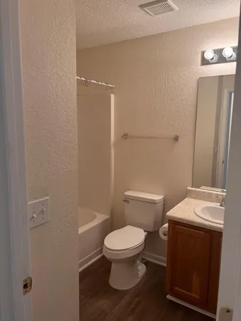 $1,400 | 240 Swaying Pine Court, Crestview, FL 32539