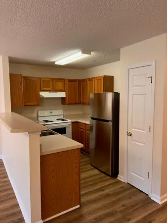 $1,400 | 240 Swaying Pine Court, Crestview, FL 32539