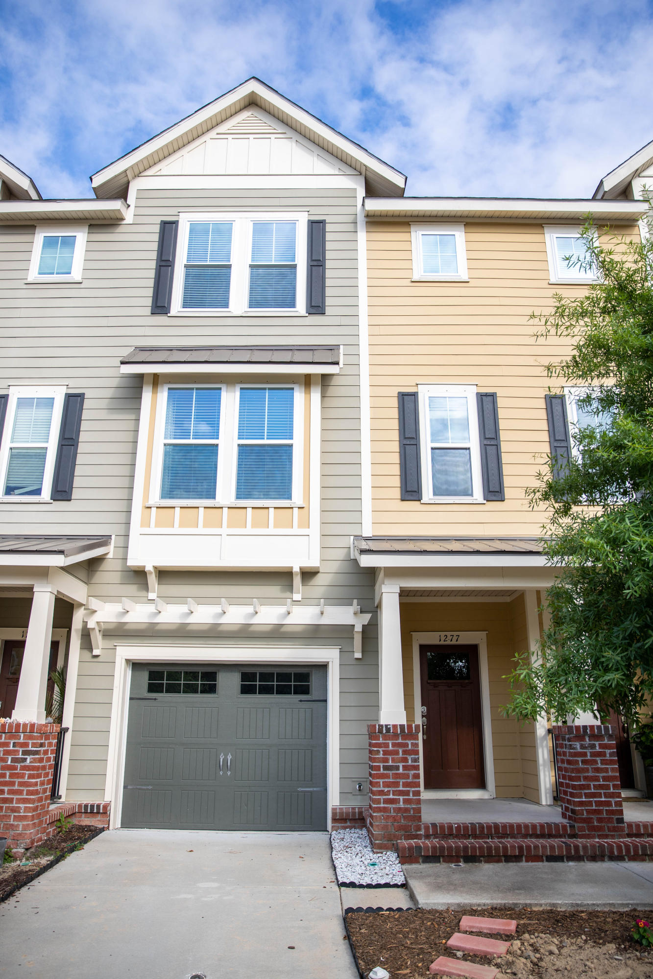 1277 Dingle Road Mount Pleasant, SC 29466 - Photo 1 of 31 exterior