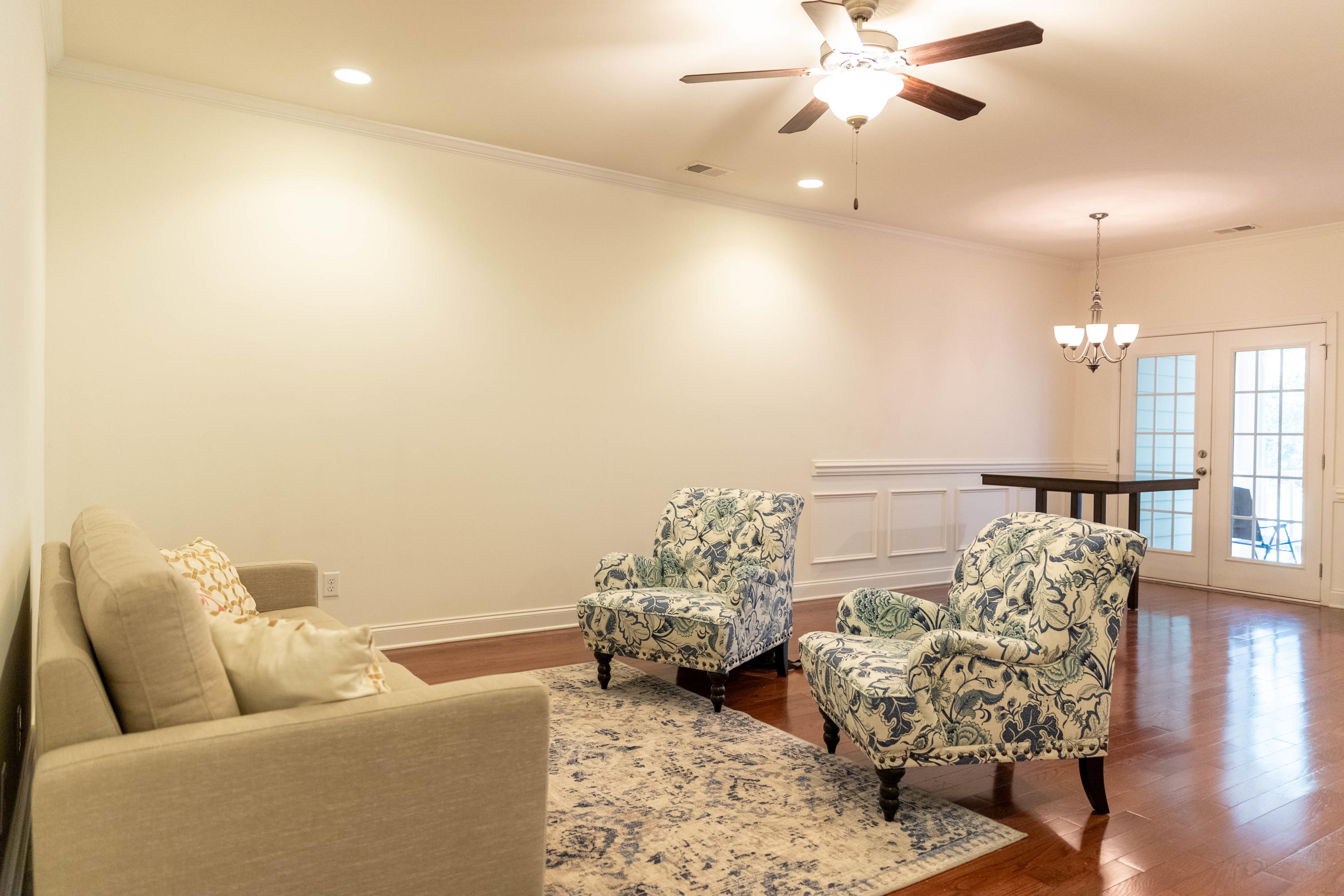 1277 Dingle Road Mount Pleasant, SC 29466 - Photo 4 of 31 living area