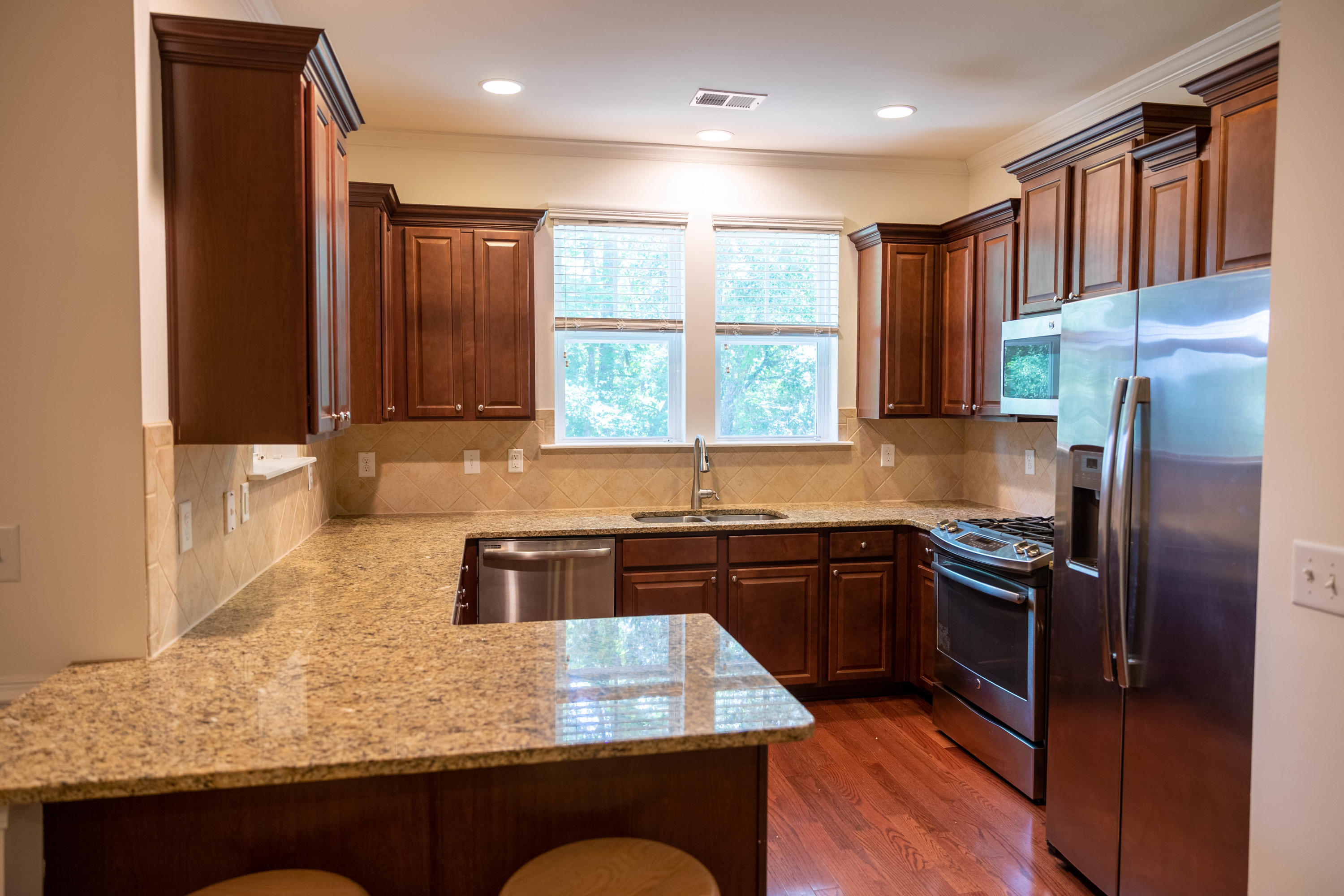 1277 Dingle Road Mount Pleasant, SC 29466 - Photo 8 of 31 Kitchen