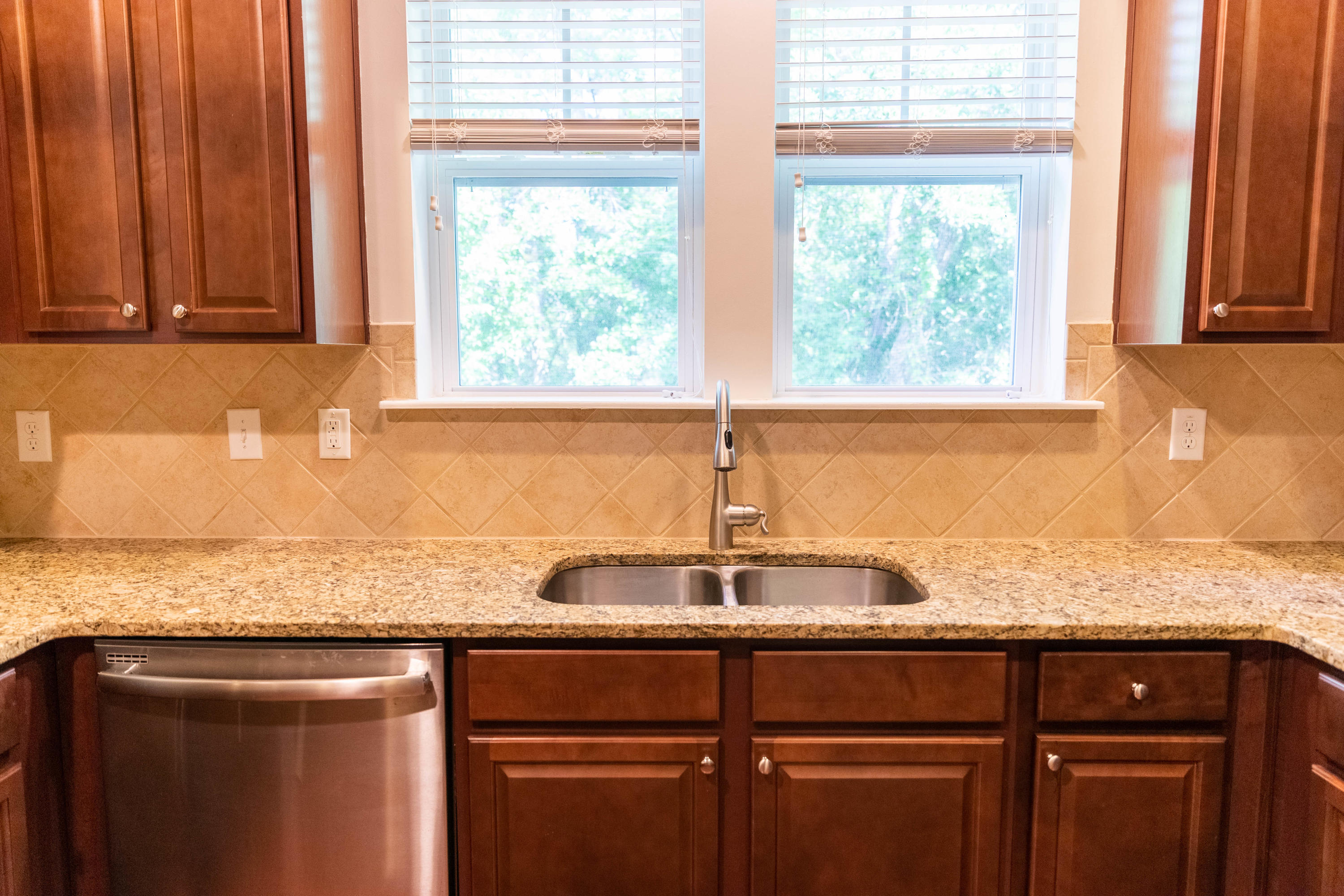 1277 Dingle Road Mount Pleasant, SC 29466 - Photo 10 of 31 kitchen